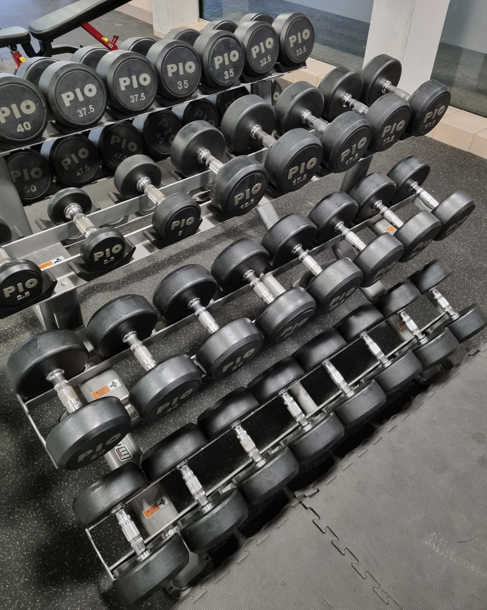 Rubber dumbbell set 2.5kg to 50kg in 2.5kg increments, used, good condition