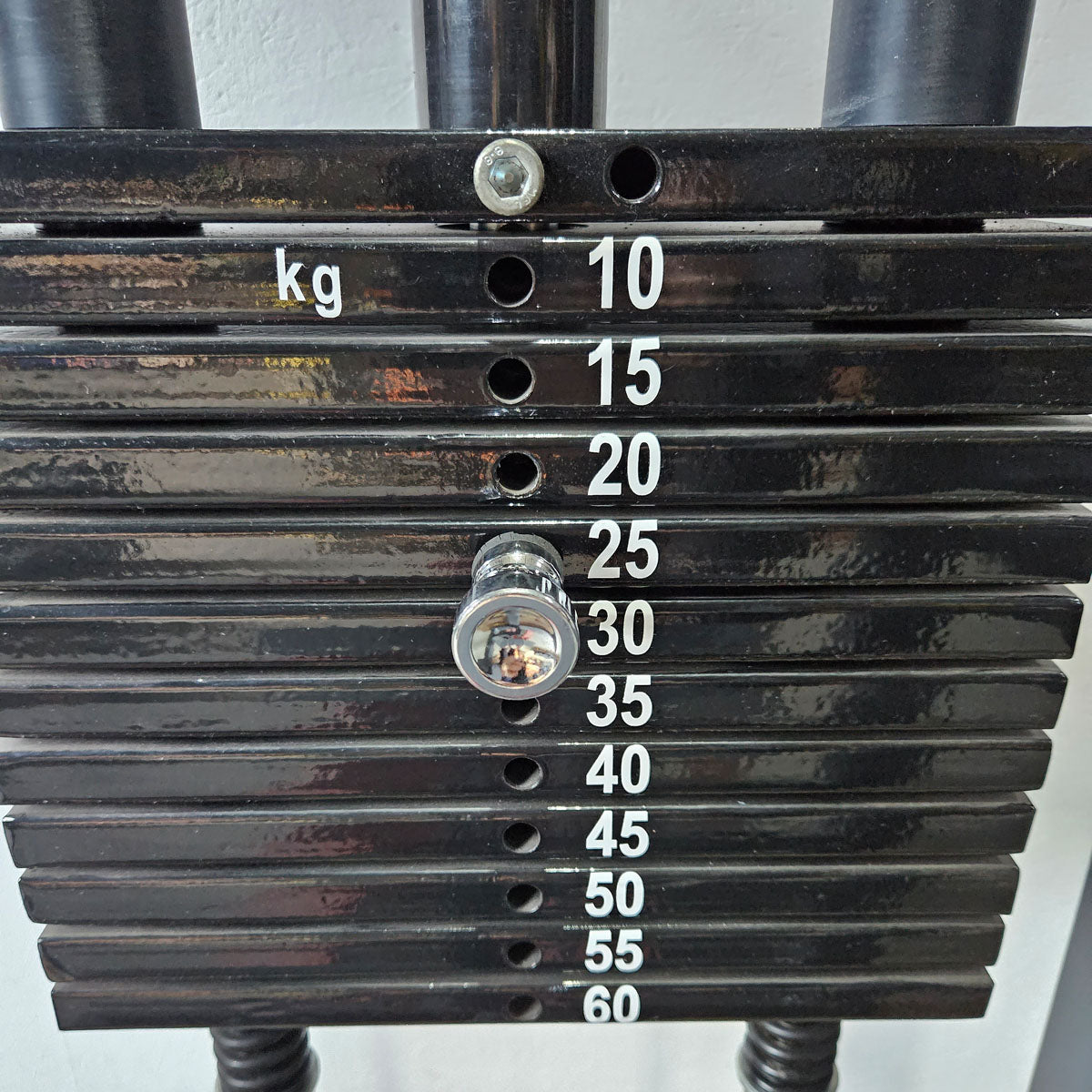 Horizontal triceps machine, triceps extension, triceps extension, manufacturer similar to Gym80 or L+K, frame color anthracite, used - tested condition