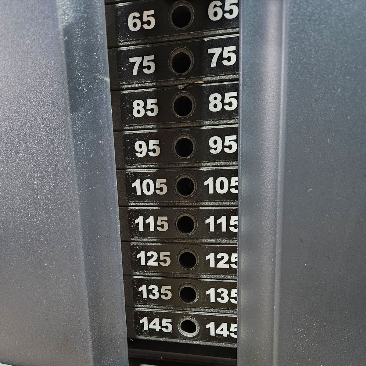 Life Fitness Beinstrecker sitzend, Leg Extension, Signature Serie, 145kg Gewichtsblock, Rahmenfarbe Silber, gebraucht - überholter Zustand