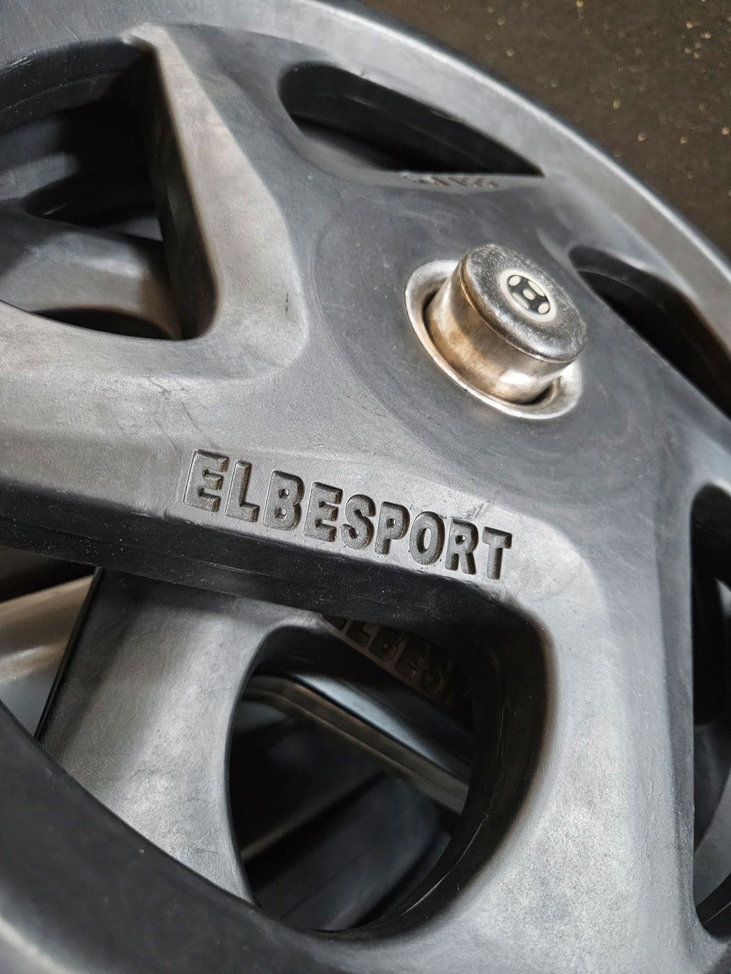Elbesport Olympia Hantelscheiben V5, Gummi, 1722kg gesamt, 138 Stück gummierte Gripper, Farbe Schwarz, gebraucht - relativ guter Zustand - optische Gebrauchsspuren