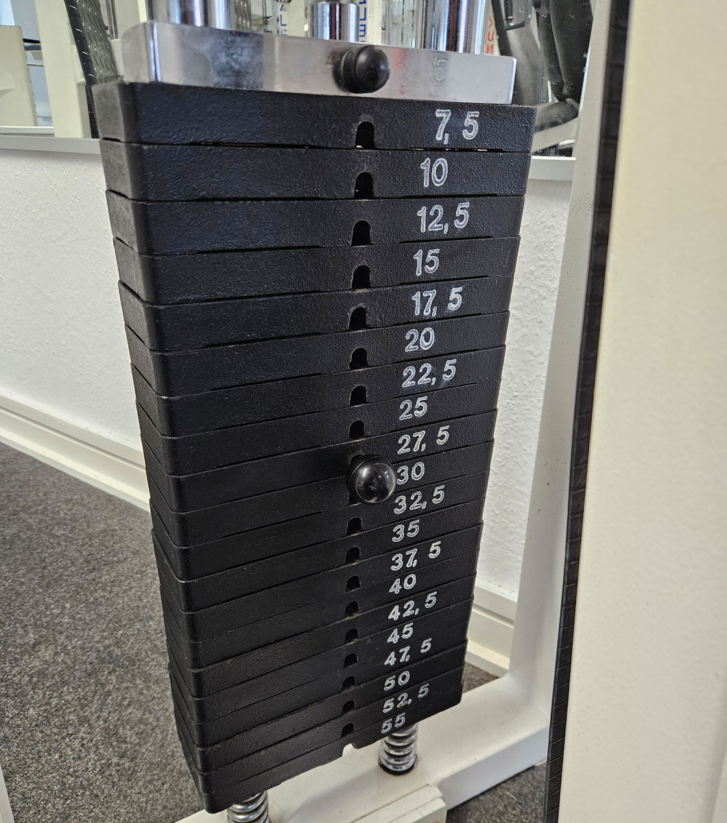 Gym80 Beinbeuger liegend, Leg Curl lying, Oldschool Bodybuilding Kraftgerät - Edition oder Classic Line, Rahmenfarbe Weiß, gebraucht und geprüft mit Gebrauchsspuren