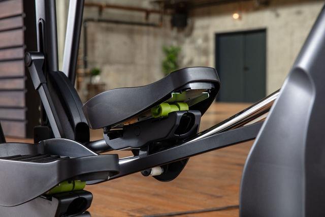 Sportsart Elliptical, Ellipsentrainer G874