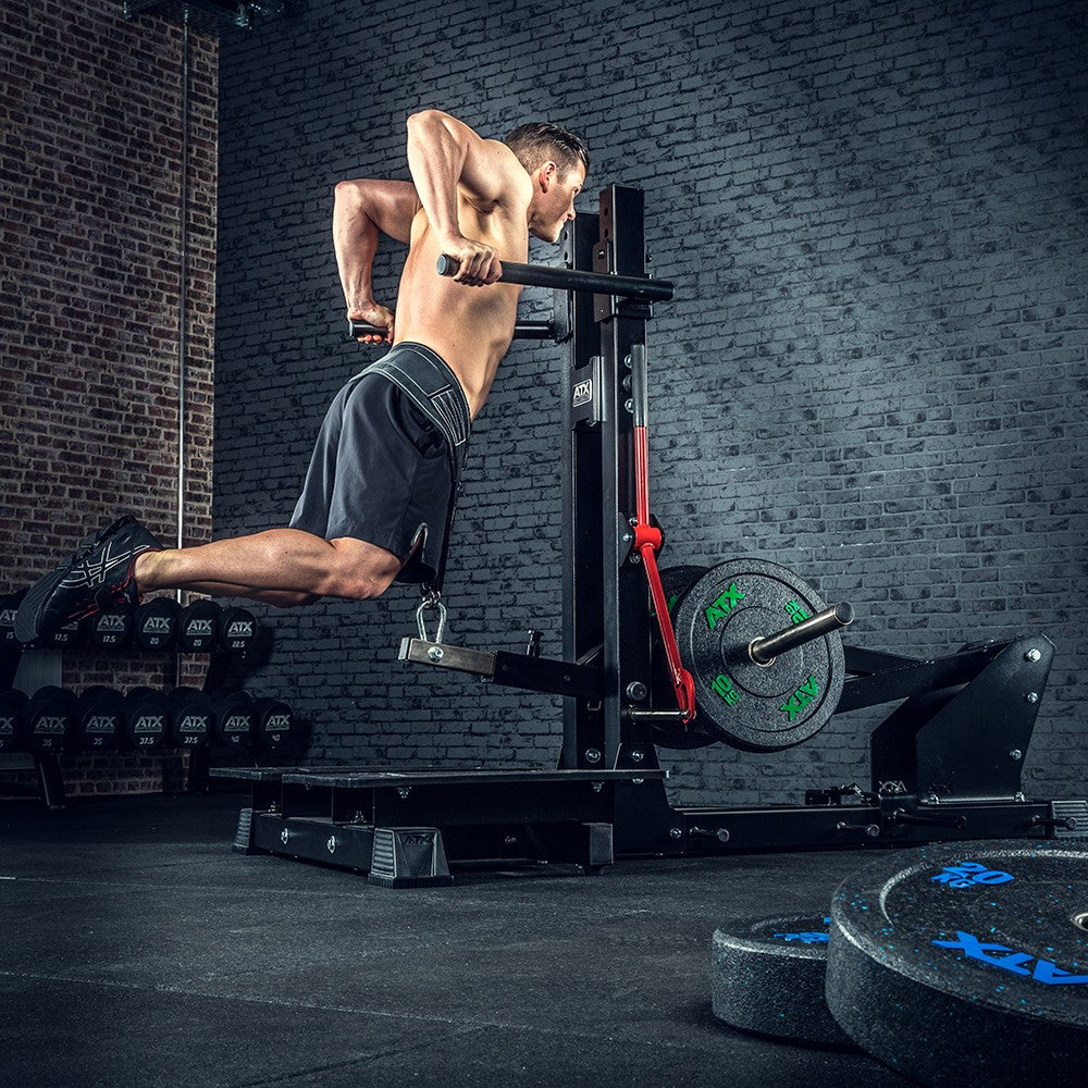 ATX Belt Squat Machine - Kniebeugen & Dips Maschine - Plate loaded