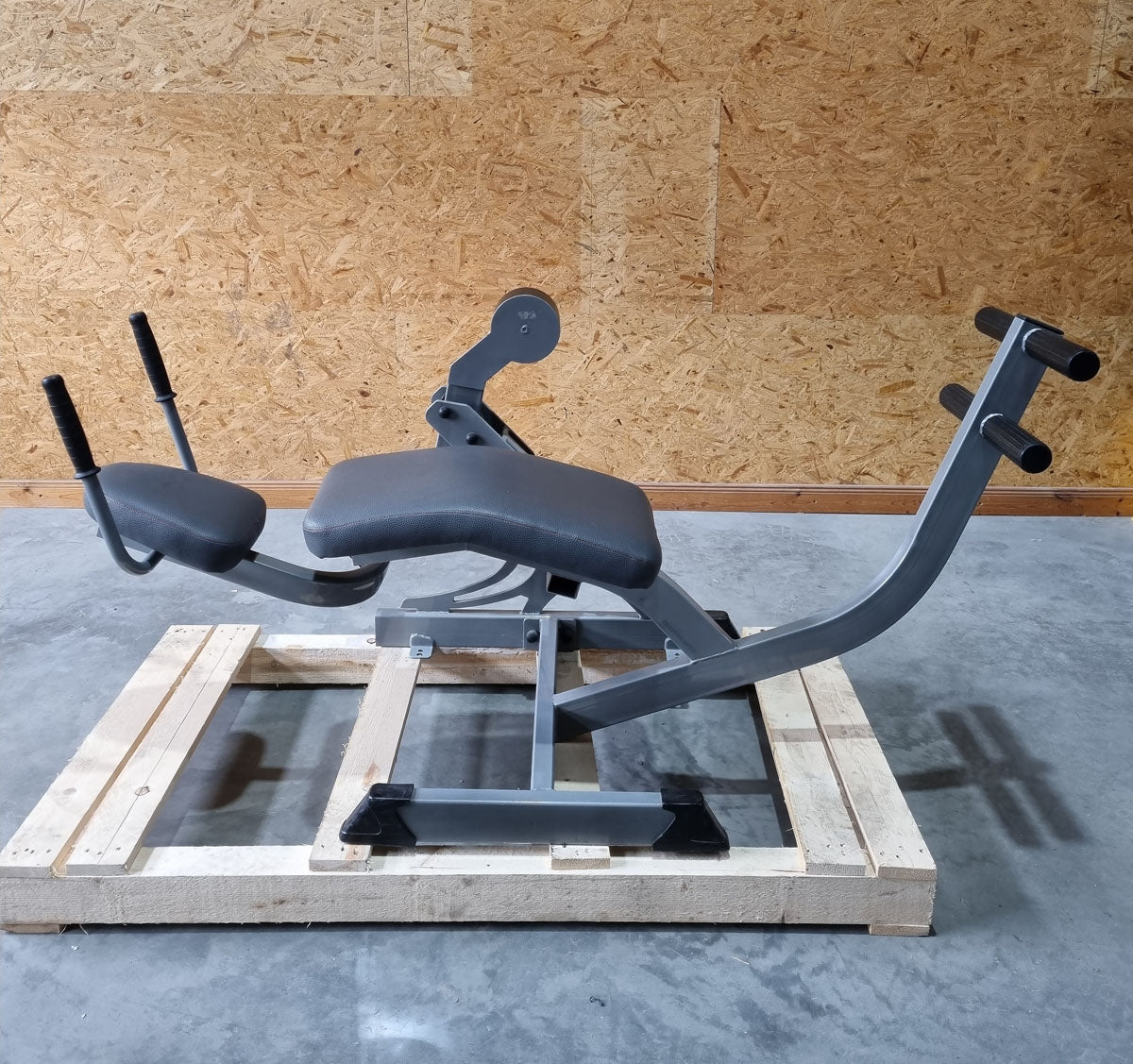Plate loaded Set, 11 Kraftgeräte, Hammer Strength Nachbau, gebraucht - geprüfter Zustand