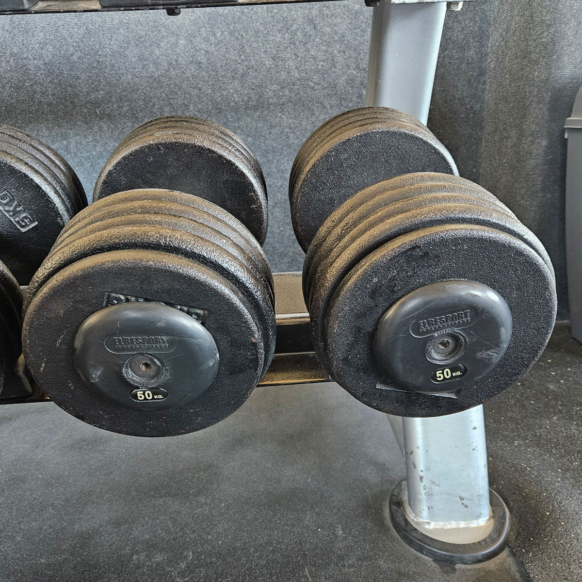 ElbeSport cast iron dumbbell set from 2.5 to 60 kg in 2.5 kg increments (24 pairs) Oldschool, INCLUDING dumbbell racks, used - with signs of wear
