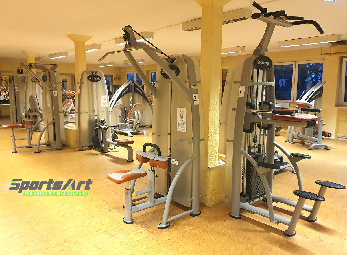 SportsArt strength training equipment - 20 strength training machines in a set, Status Series, used, refurbished