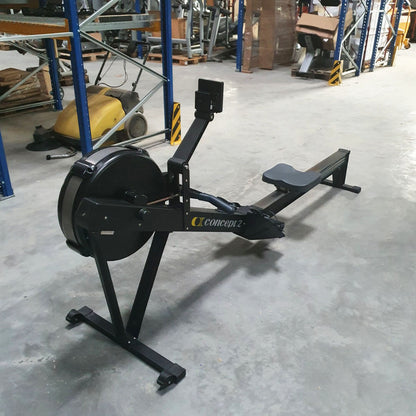 Concept2 Rudergerät Modell E / D mit PM5 Monitor - Farbe Schwarz - gebraucht - geprüfter Zustand