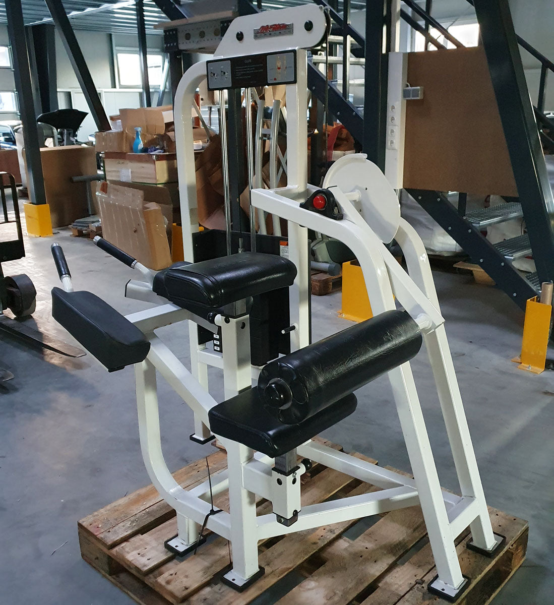 Life Fitness Gluteus Machine, Butt Machine Lying, Glute - Frame White, Upholstery Black, Used - Refurbished Condition