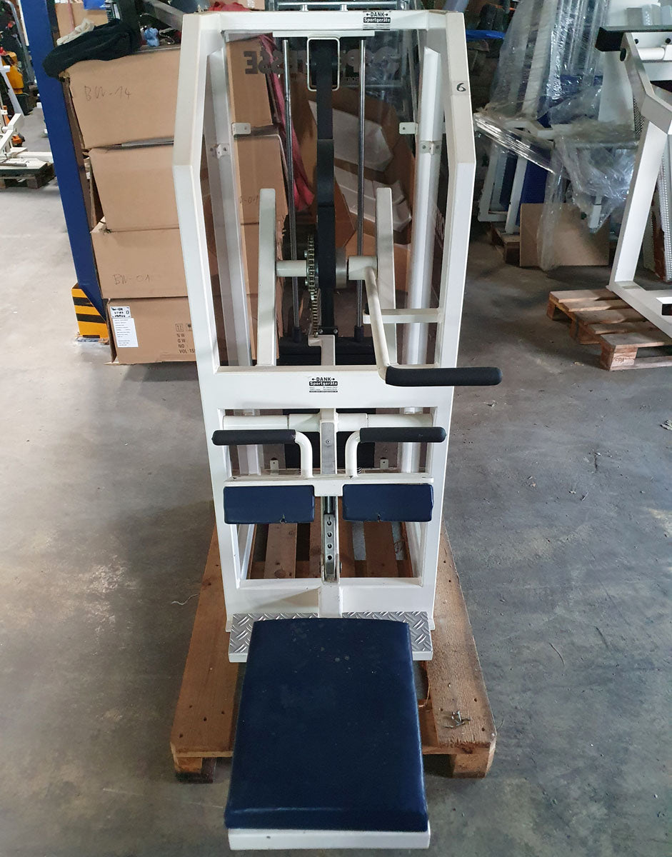Sportesse Wadenmaschine sitzend, Seated Calf, Rahmen Weiß, Polster Blau, gebraucht mit Gebrauchsspuren - geprüfter Zustand