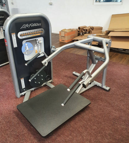 Life Fitness Circuit Series equipment circuit, 10 strength training machines in a set, used - refurbished condition