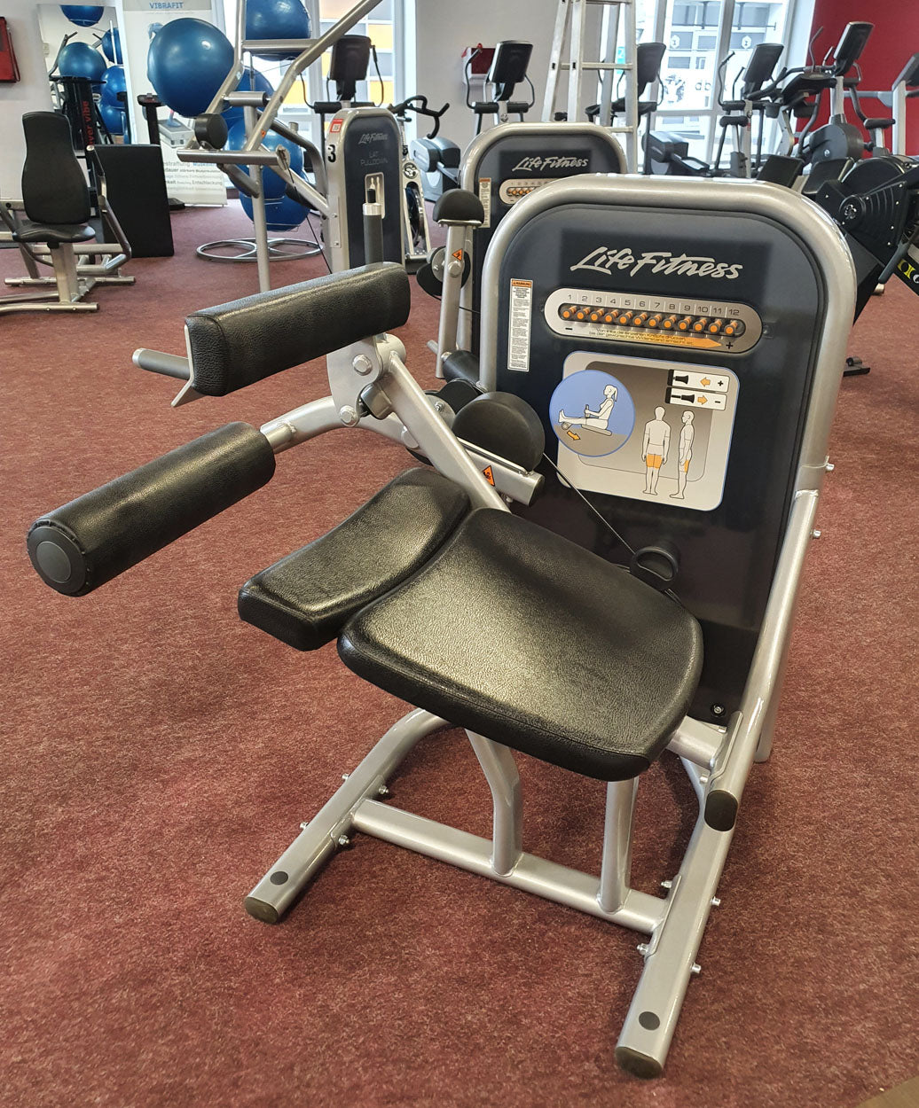 Life Fitness Circuit Series equipment circuit, 10 strength training machines in a set, used - refurbished condition