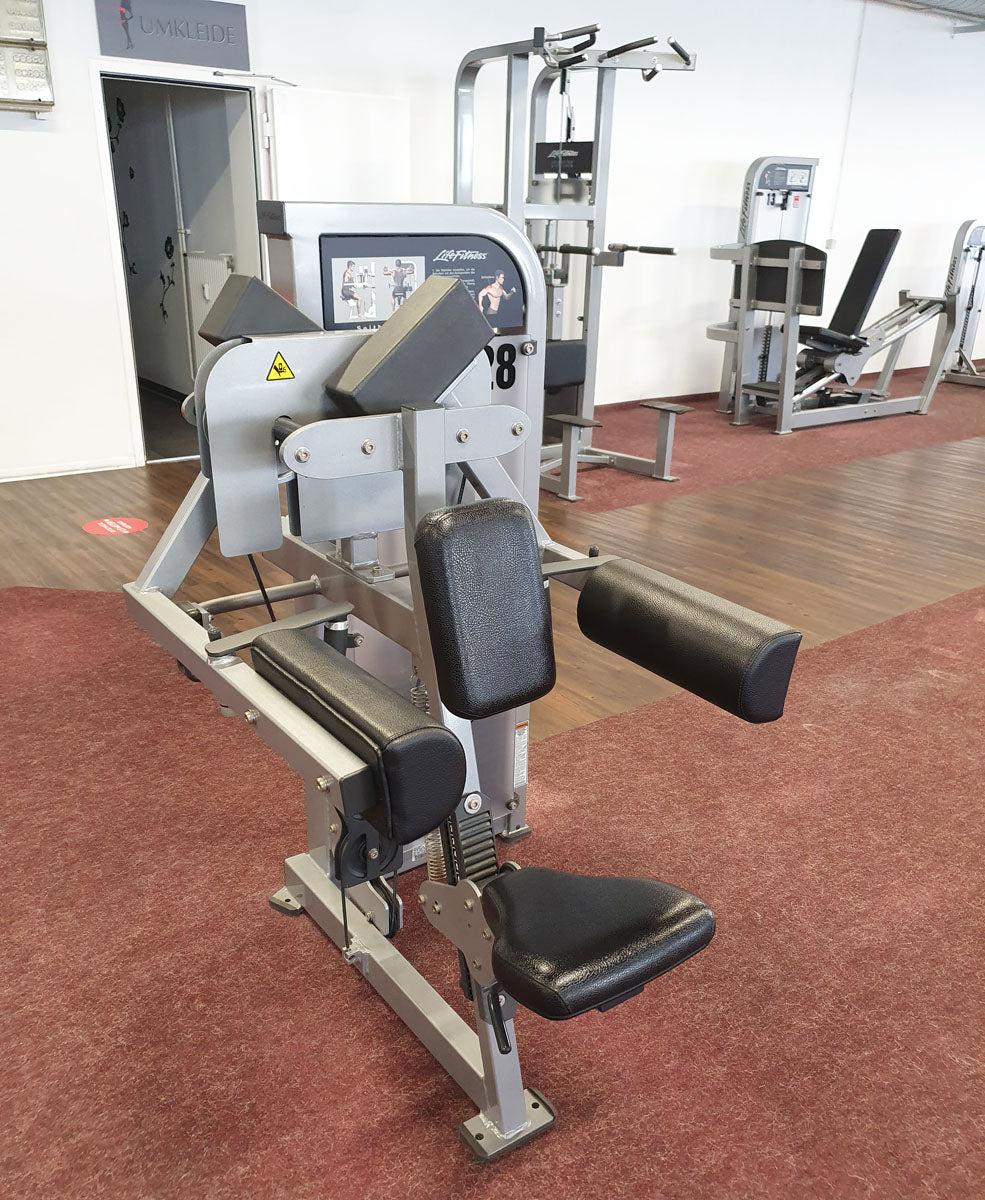 Life Fitness Pro2 and Hammer Strength - 15 strength training machines in a set, silver frame, used - refurbished condition