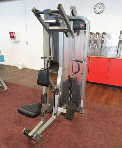 Life Fitness Pro2 and Hammer Strength - 15 strength training machines in a set, silver frame, used - refurbished condition
