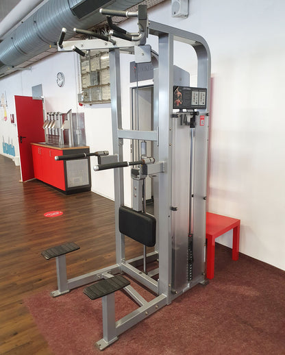 Life Fitness Pro2 and Hammer Strength - 15 strength training machines in a set, silver frame, used - refurbished condition