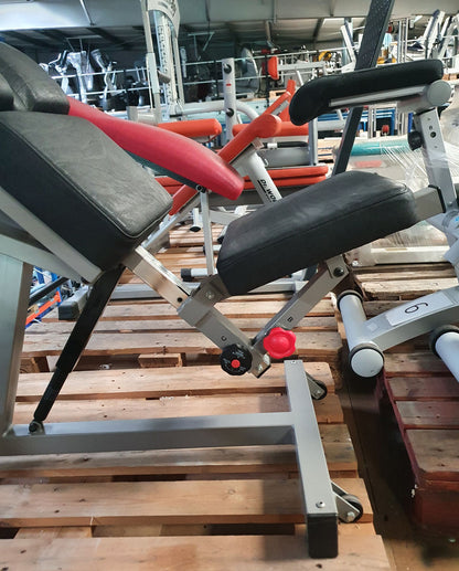 Norsk/ Sanimed Rückenstreckerbank, 45 Grad, Hyperextension, verstellbar, Rahmenfarbe Grau/Silber, Polsterfarbe Schwarz, gebraucht - überholter Zustand