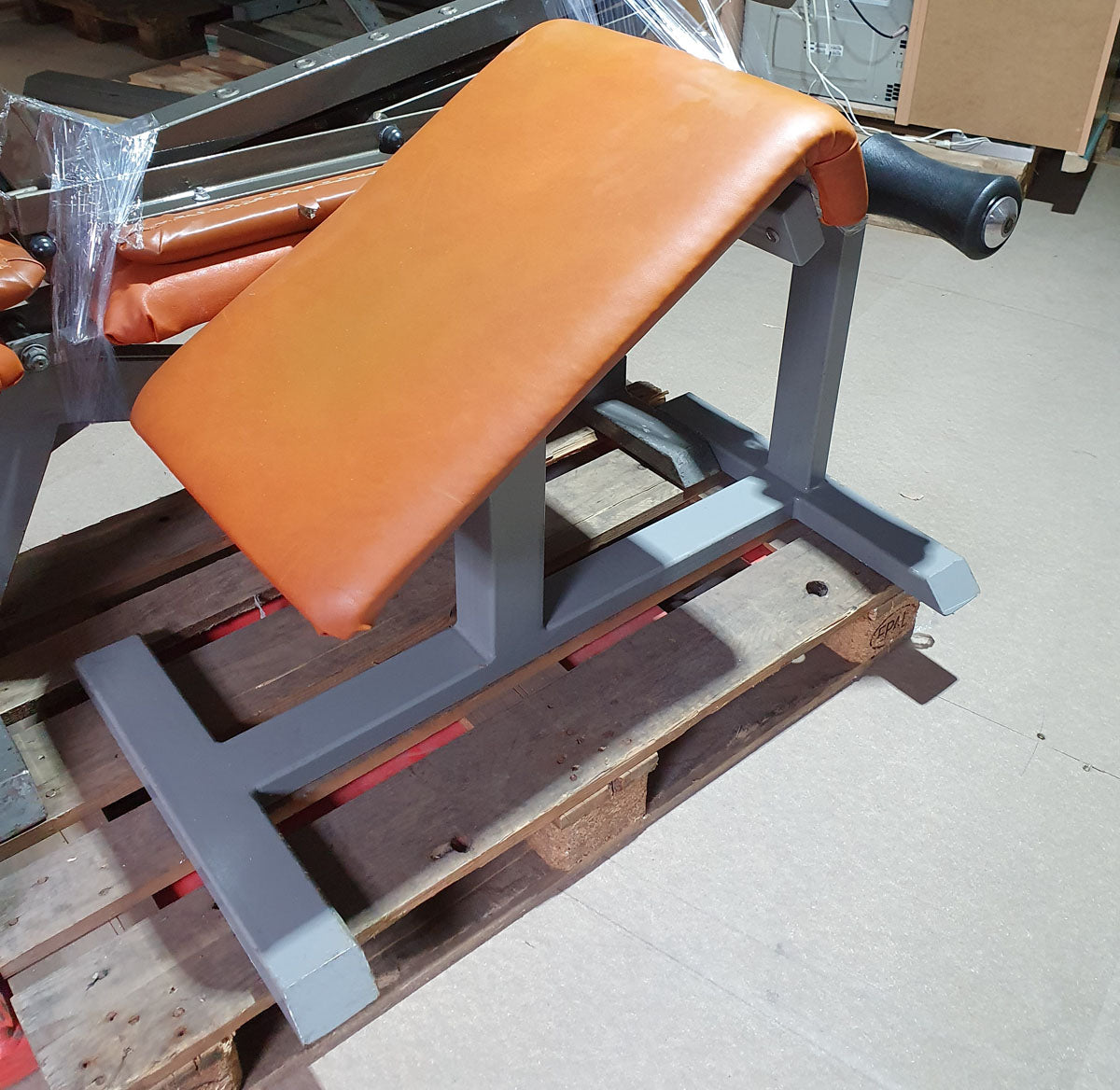 Gym80 abdominal muscle seat, abdominal bench, Roman Chair, upholstery orange, frame color silver, used - refurbished condition