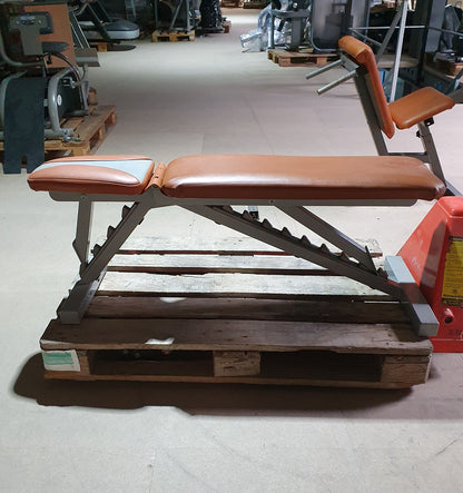 SportsArt universal bench adjustable, weight bench without storage, multi-adjustable bench, frame color silver, upholstery color orange, used - refurbished condition