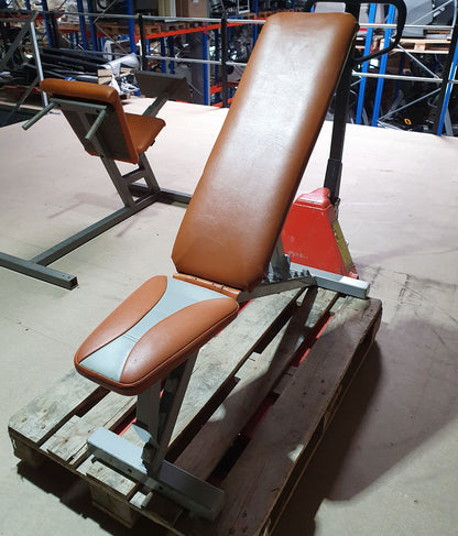 SportsArt universal bench adjustable, weight bench without storage, multi-adjustable bench, frame color silver, upholstery color orange, used - refurbished condition