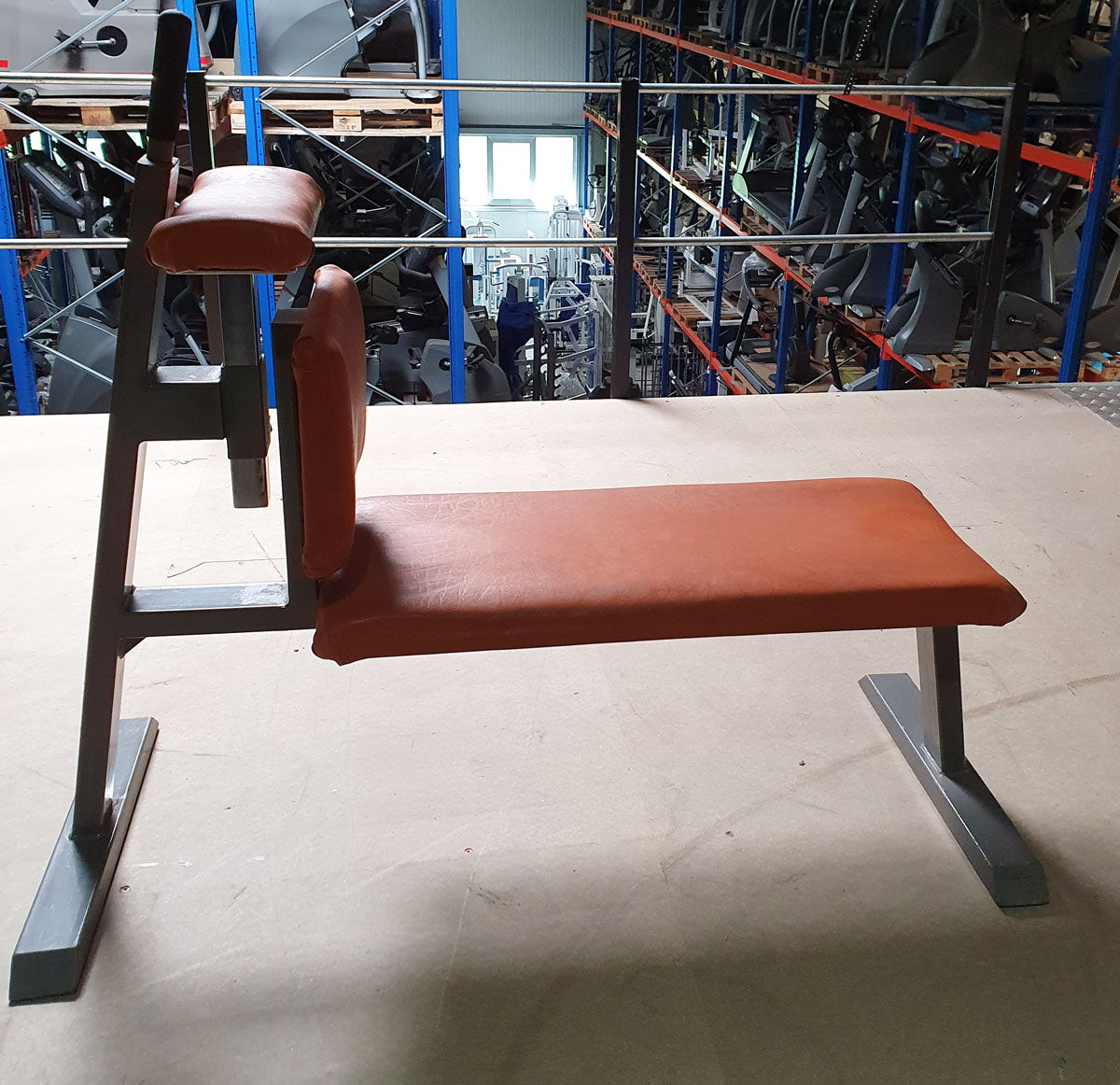 Gym80 verstellbare Bauchbank, Adjustable Decline/Abdominal Crunch, Rahmenfarbe Silber, gebraucht - geprüfter Zustand