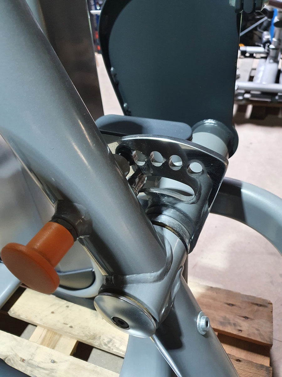 Inotec Rückenstreckermaschine, Hyperextension, Back Extension, Rahmenfarbe Silber, Polsterfarbe Schwarz, gebraucht - überholter Zustand