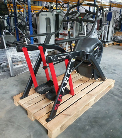 Cybex Sparc Arc Trainer HIIT, Crosstrainer, gebraucht - überholter Zustand
