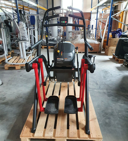 Cybex Sparc Arc Trainer HIIT, Crosstrainer, gebraucht - überholter Zustand