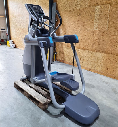 Precor 6 cardio machines in a set, only 3 years old, new models, treadmill, AMT, cross trainer EFX, ergometer, recumbent etc., used - refurbished condition