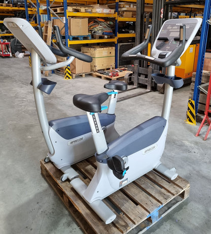 Precor 6 cardio machines in a set, only 3 years old, new models, treadmill, AMT, cross trainer EFX, ergometer, recumbent etc., used - refurbished condition