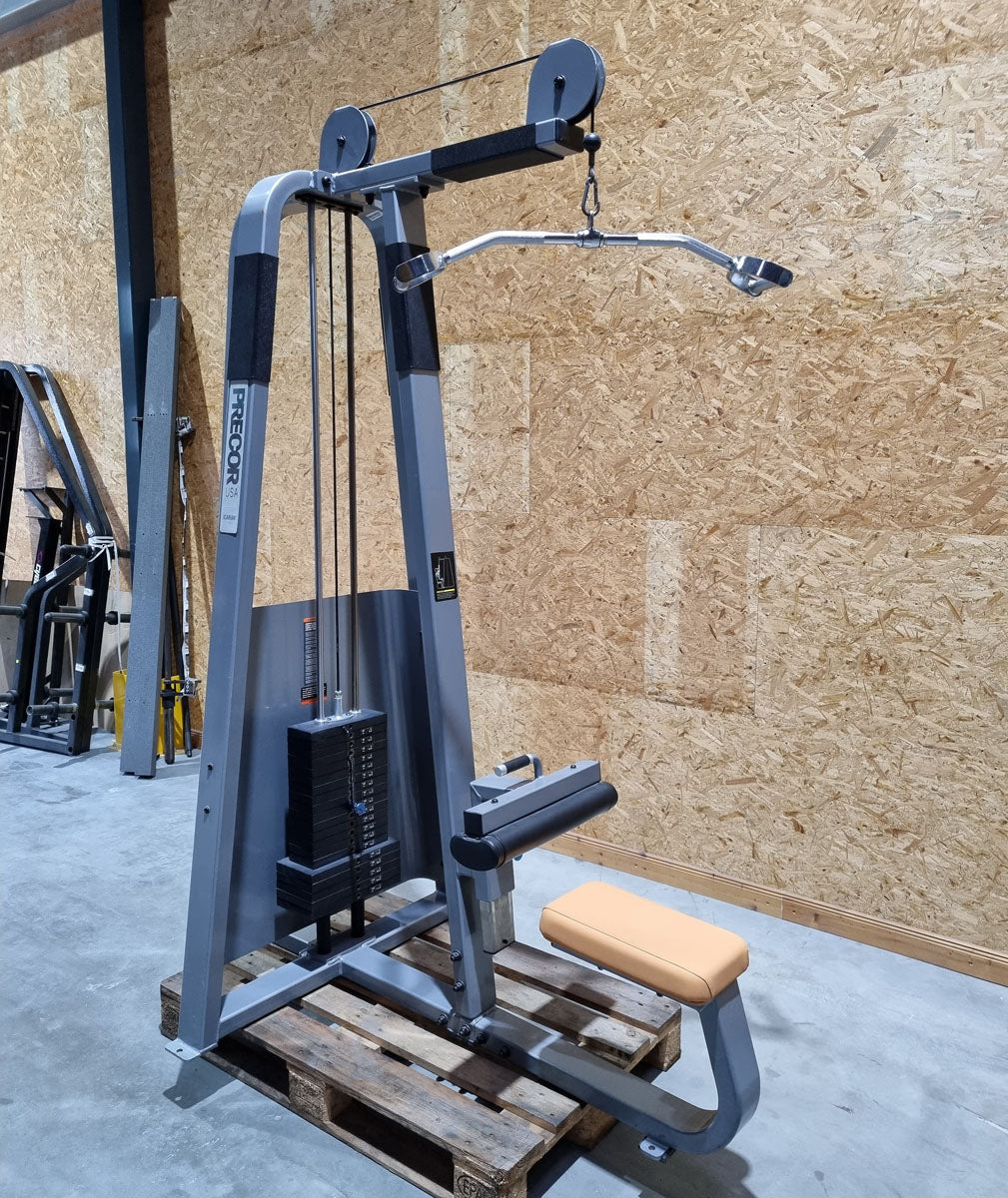 Precor lat pulldown machine from above, cable pulldown, lat pull, Icarian Line, frame color silver, used - refurbished condition