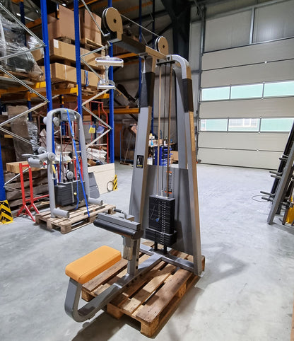 Precor lat pulldown machine from above, cable pulldown, lat pull, Icarian Line, frame color silver, used - refurbished condition