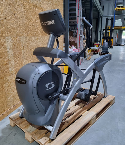Cybex Arc Trainer 750 AT cross trainer, frame color silver, used - refurbished condition