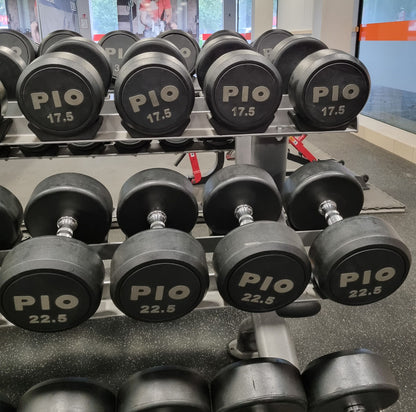 Rubber dumbbell set 2.5kg to 50kg in 2.5kg increments, used, good condition
