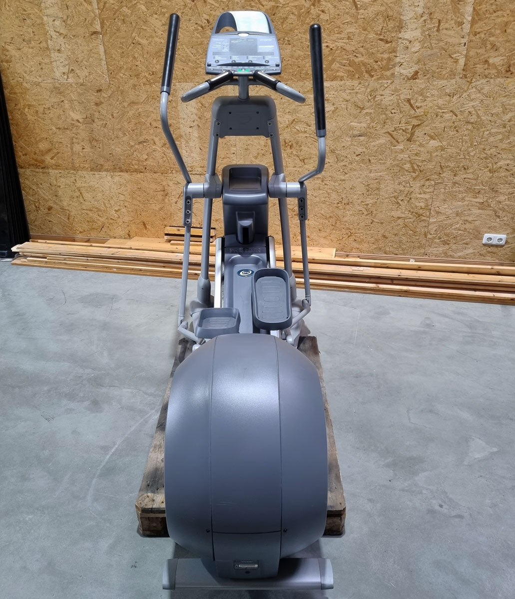 Precor Crosstrainer, EFX 576i with CrossRamp - adjustable incline, elliptical trainer - used - refurbished condition