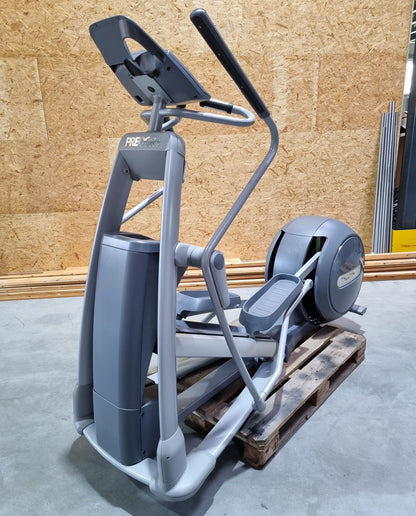 Precor Crosstrainer, EFX 576i with CrossRamp - adjustable incline, elliptical trainer - used - refurbished condition
