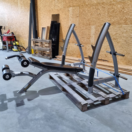 Hoist Negative Decline Benchpress, adjustable leg support, silver frame, black upholstery, used - refurbished condition