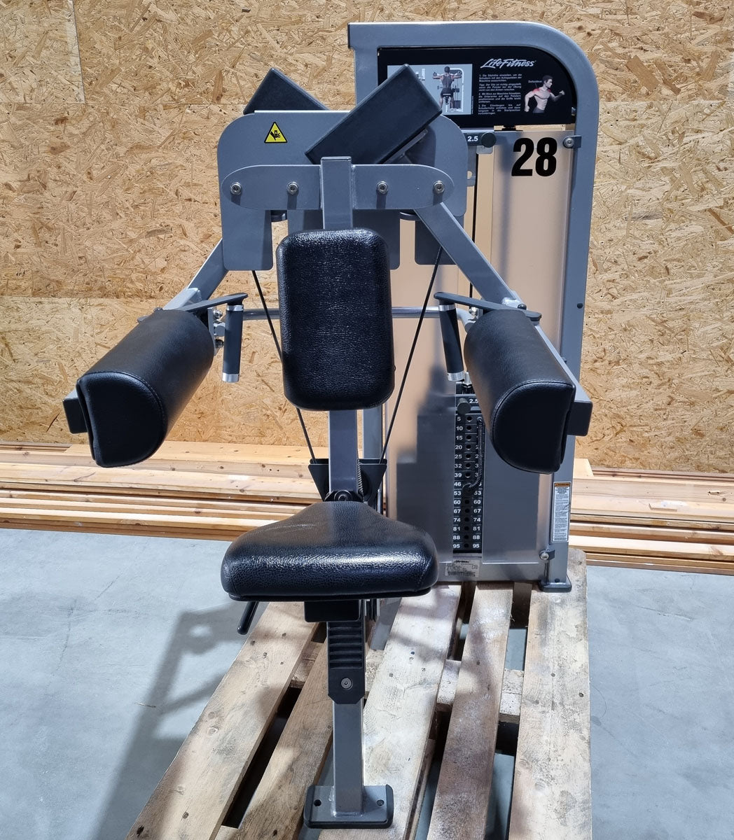 Life Fitness Pro 2 Seithebemaschine, Lateral Raise, Rahmenfarbe Silber, Polsterfarbe Schwarz, gebraucht -  überholter Zustand