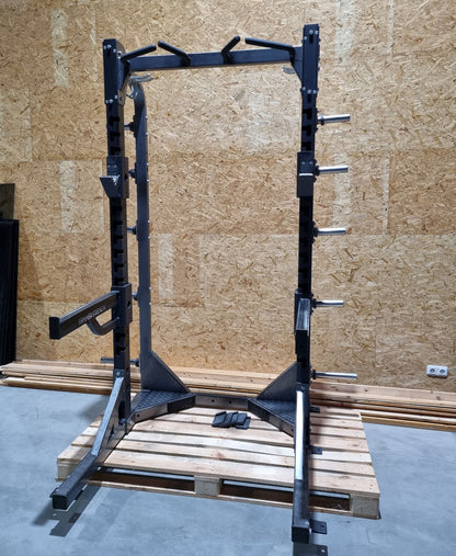 Hammer Strength HD Elite Half Rack mit Holzboden und Pull Up Bar, Rahmenfarbe Schwarz, gebraucht - überholter Zustand