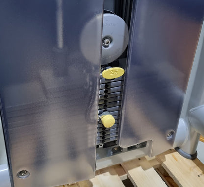 TechnoGym 10 Kraftgeräte im Set, Isocontrol Displays, Selection Line, Neue Version mit Plastikverkleidungen, gebraucht - überholter Zustand