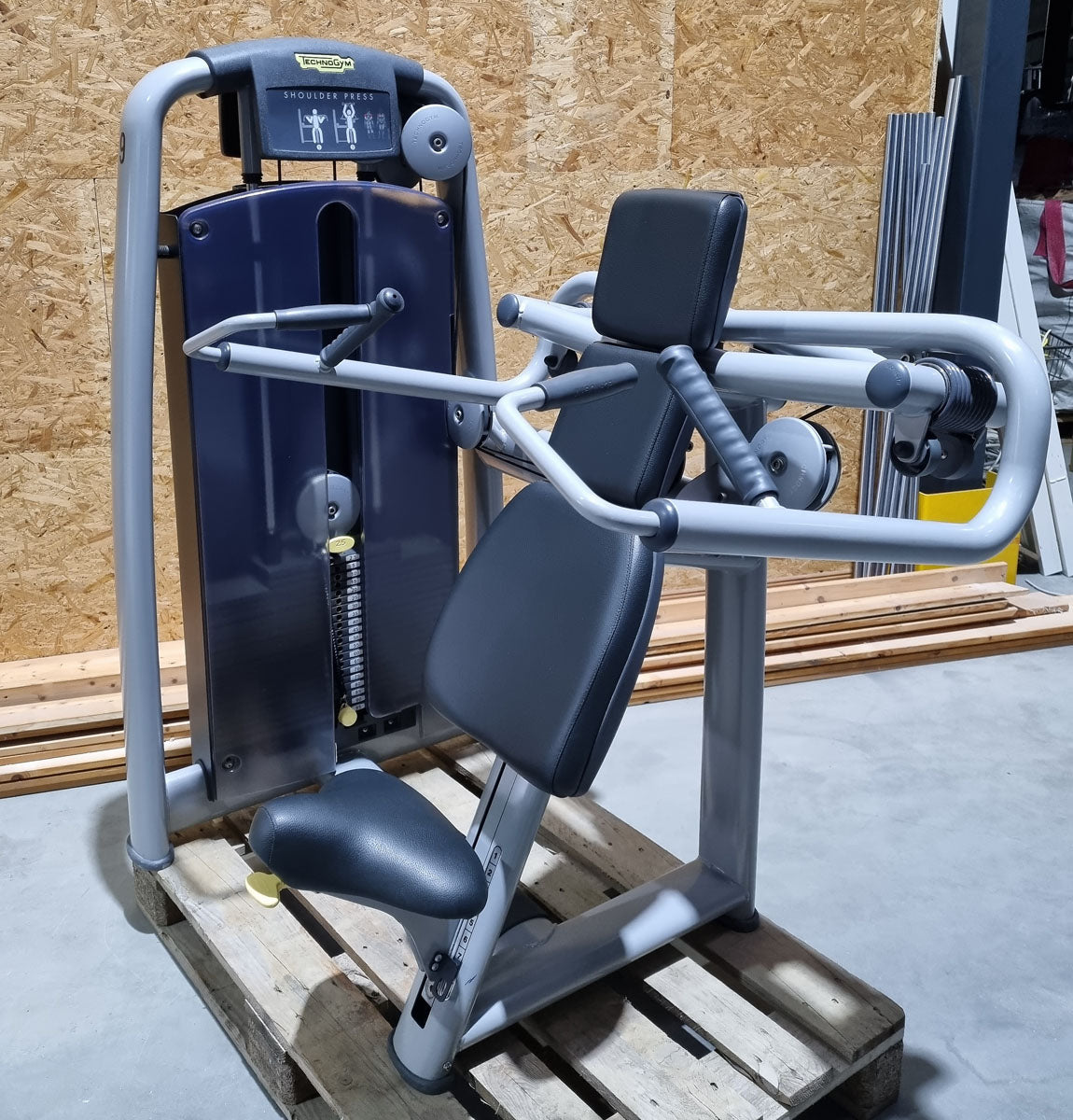 TechnoGym 15 Kraftgeräte im Set, Selection Line, Neue Version mit Plastikverkleidungen, gebraucht - überholter Zustand