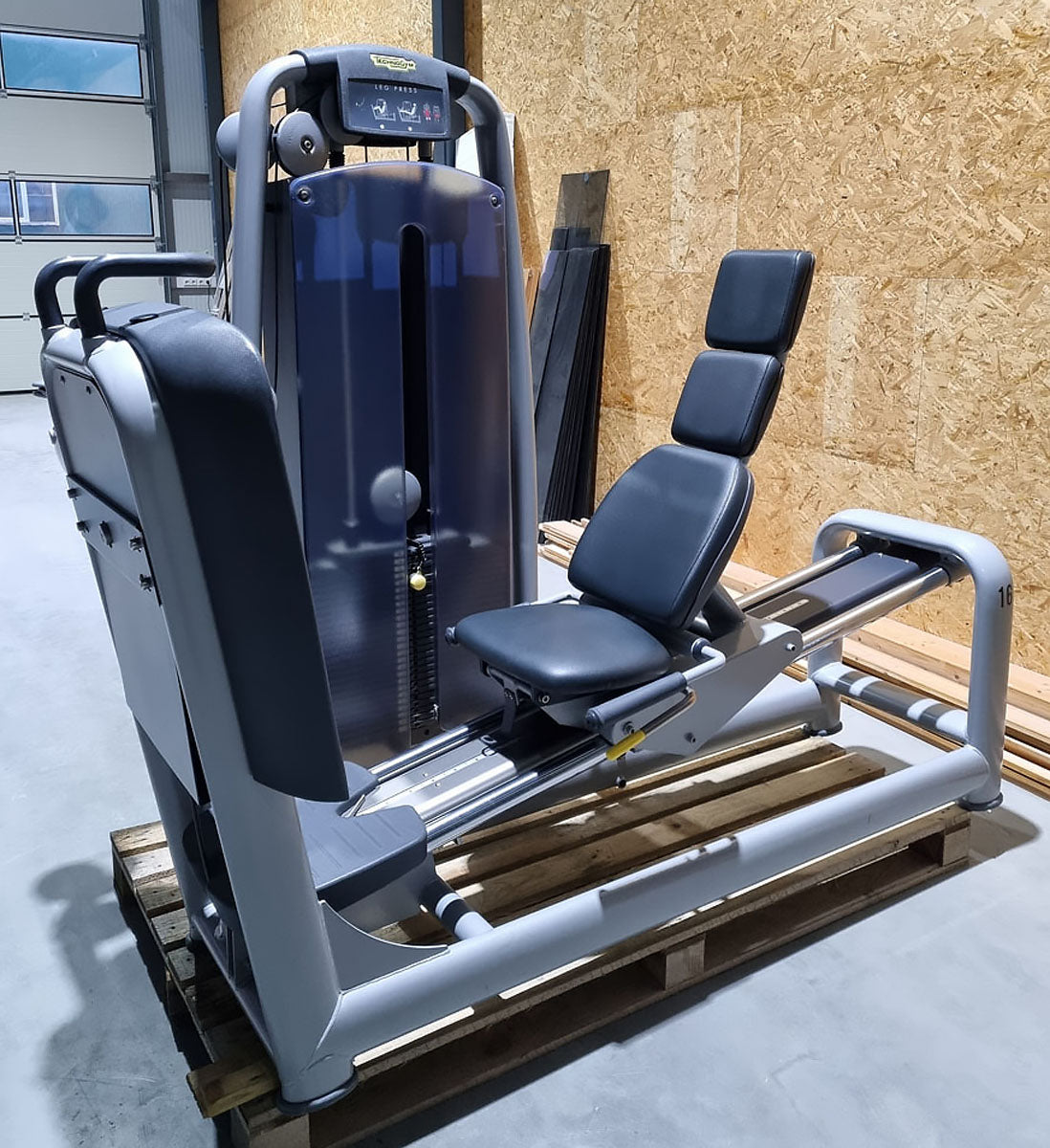 TechnoGym 15 Kraftgeräte im Set, Selection Line, Neue Version mit Plastikverkleidungen, gebraucht - überholter Zustand