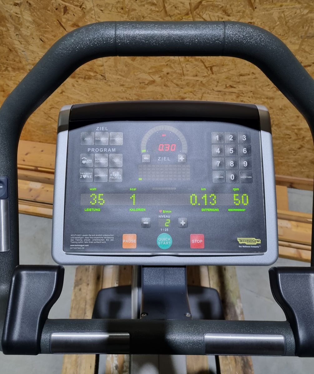 Technogym Ergometer Excite Line 700, New Bike, LED Konsole, gebraucht - überholter Zustand