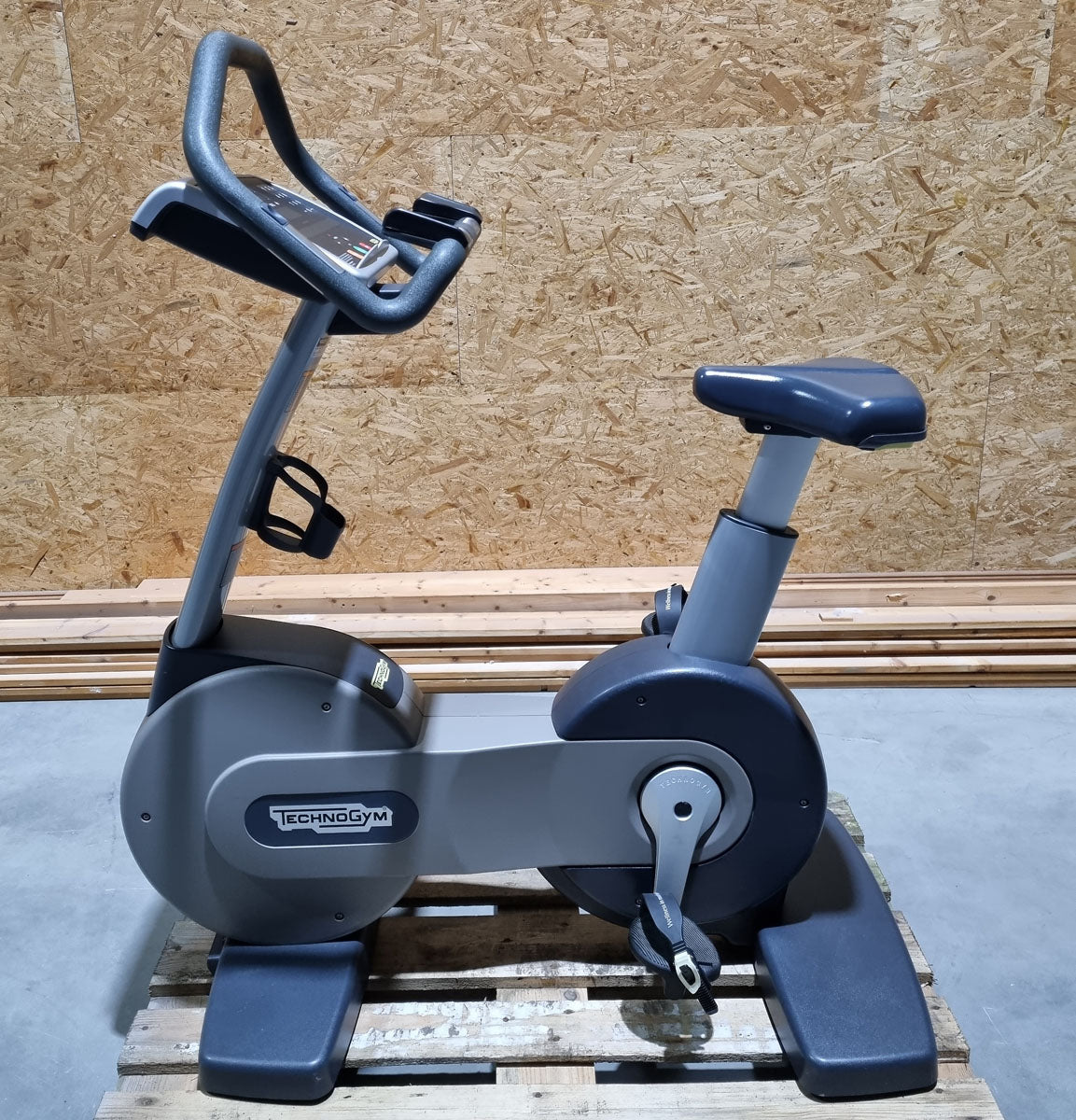 Technogym Ergometer Excite Line 700, New Bike, LED Konsole, gebraucht - überholter Zustand