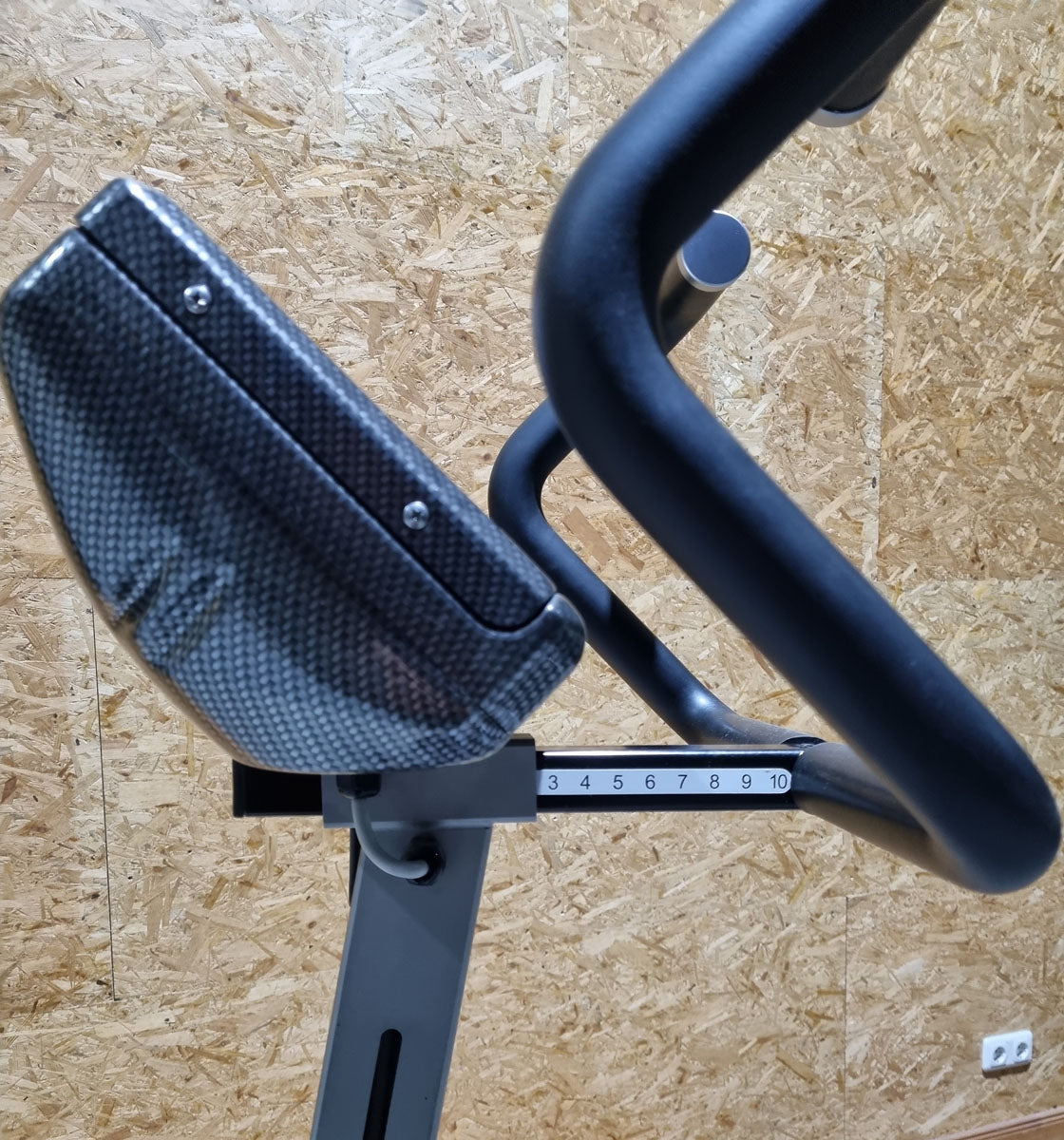 Milon Ergometer Reha mit tiefem Einstieg, Club Bike Carbon, Selten. gebraucht - überholter Zustand
