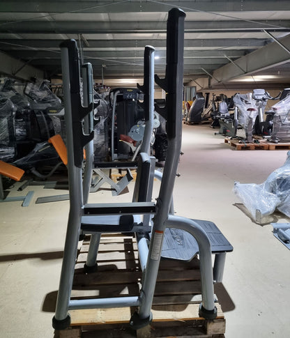 Matrix shoulder press bench, Magnum Olympic Shoulder Bench MG-A45, upholstery color black, frame color silver, used - refurbished condition