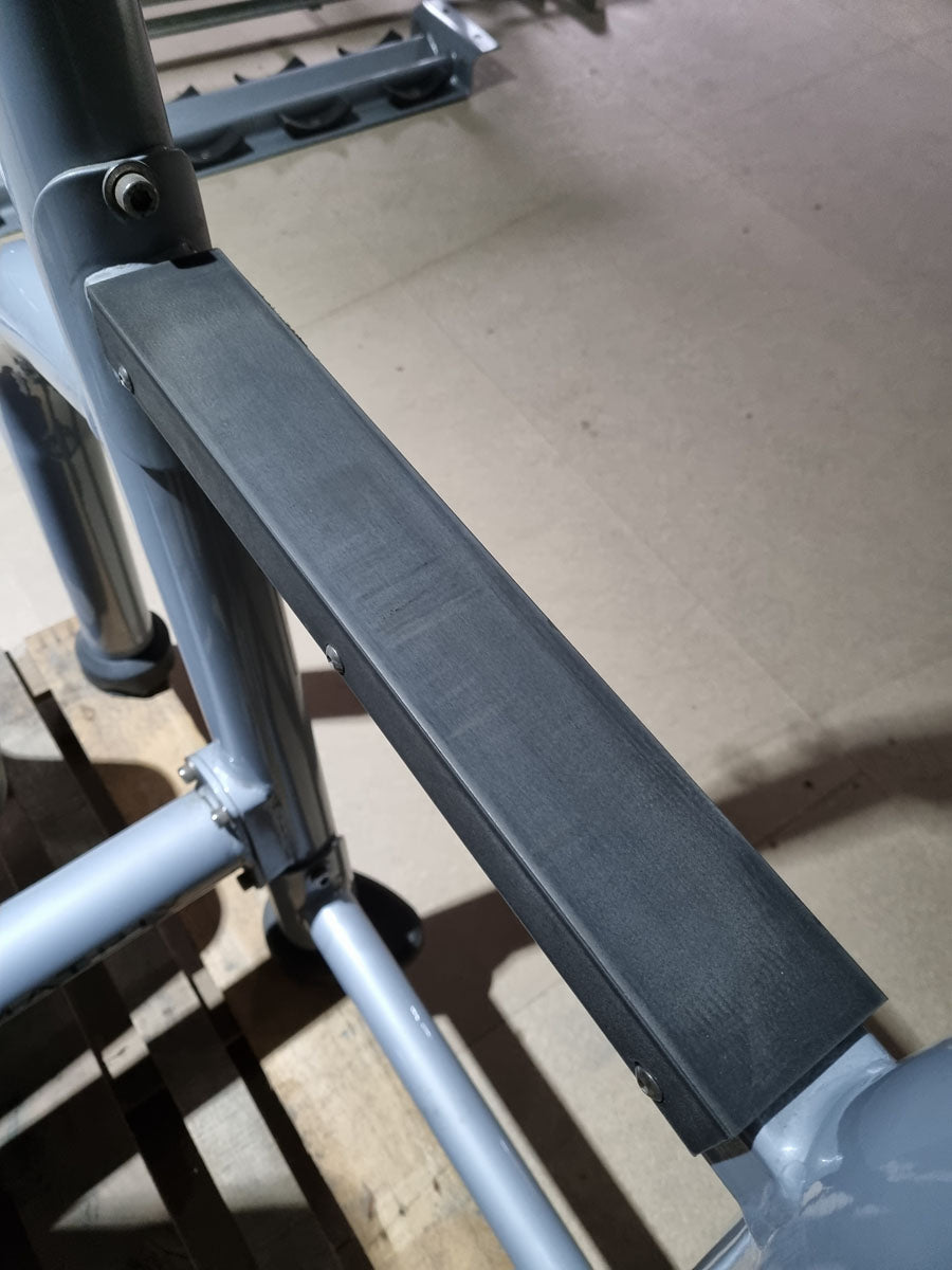 Matrix shoulder press bench, Magnum Olympic Shoulder Bench MG-A45, upholstery color black, frame color silver, used - refurbished condition