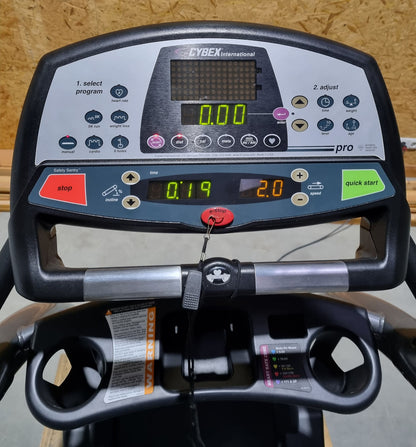Cybex Laufband 520T Pro, Treadmill, gebraucht - überholter Zustand