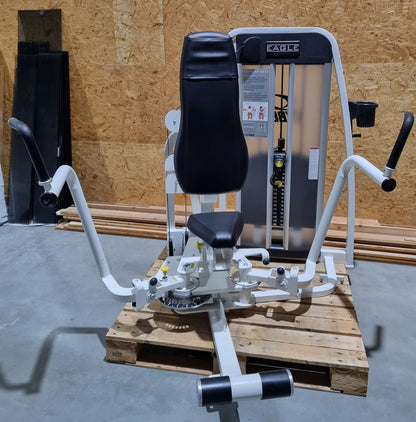Cybex Eagle Butterfly und Butterfly Reverse - 2 in 1 Kombimaschine, Fly and Rear Delt, Rahmenfarbe Weiß, Polsterfarbe Schwarz, gebraucht - überholter Zustand