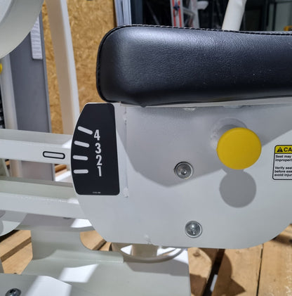 Cybex Eagle Butterfly und Butterfly Reverse - 2 in 1 Kombimaschine, Fly and Rear Delt, Rahmenfarbe Weiß, Polsterfarbe Schwarz, gebraucht - überholter Zustand