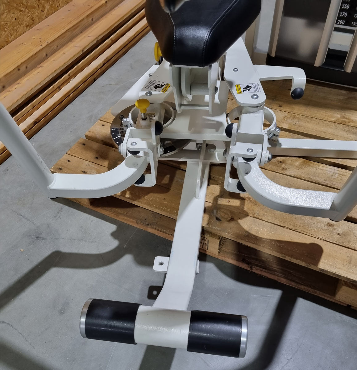 Cybex Eagle Butterfly und Butterfly Reverse - 2 in 1 Kombimaschine, Fly and Rear Delt, Rahmenfarbe Weiß, Polsterfarbe Schwarz, gebraucht - überholter Zustand