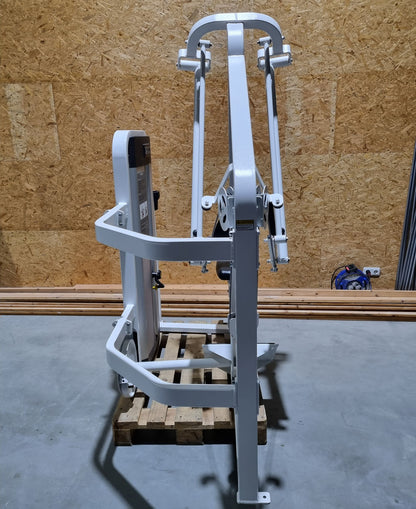 Cybex Rudermaschine, Latrudern, Latisolator, Row, Rahmenfarbe Weiß, Polster Schwarz, gebraucht - überholter Zustand